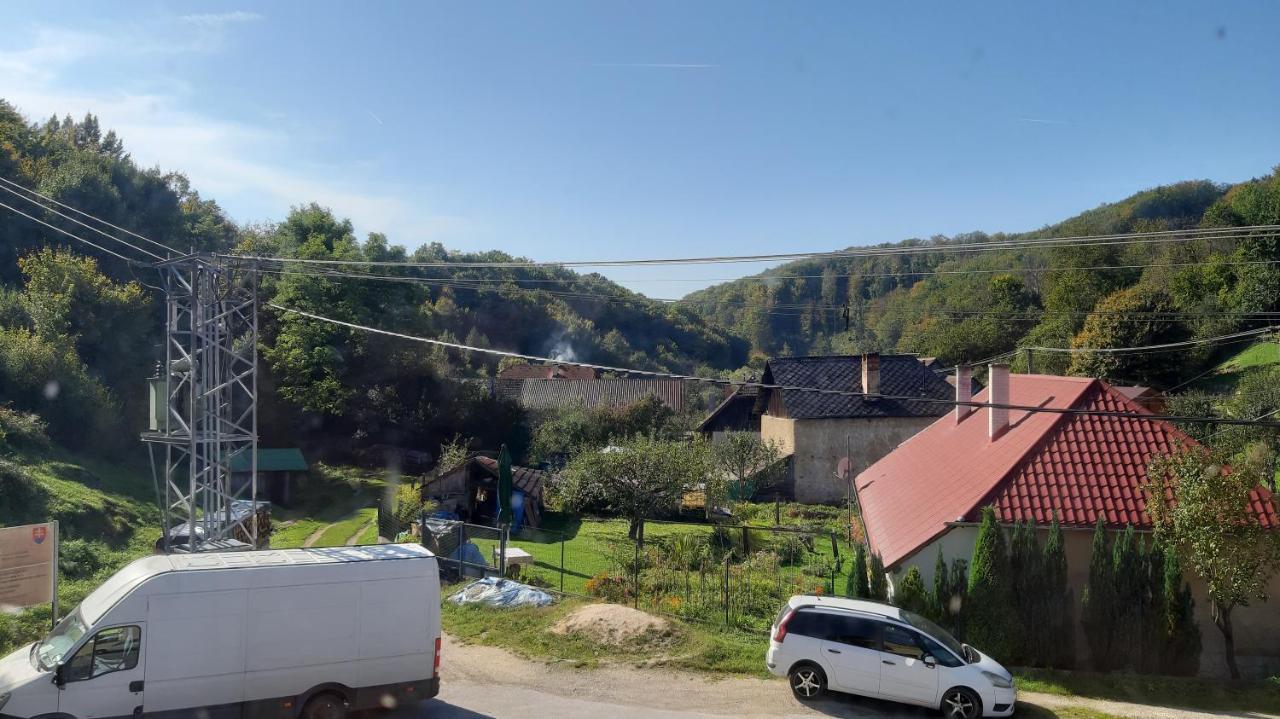 Penzion Pri Studnicke Omastina Buitenkant foto