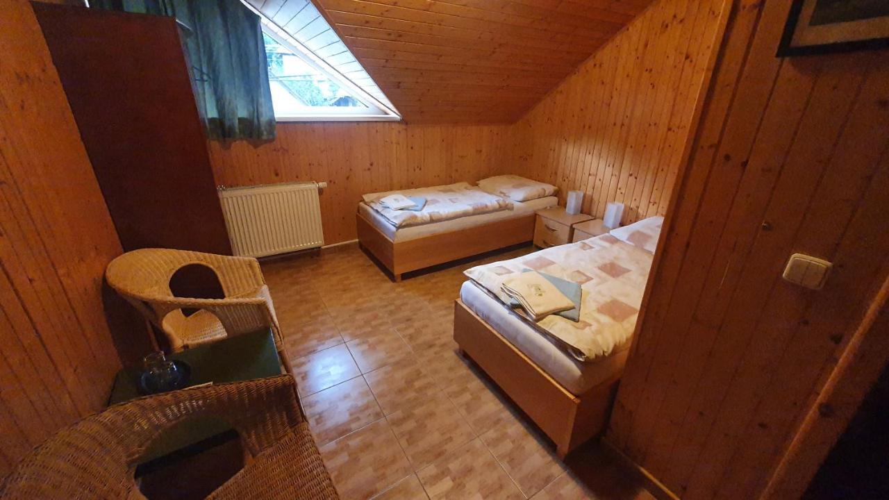 Penzion Pri Studnicke Omastina Buitenkant foto