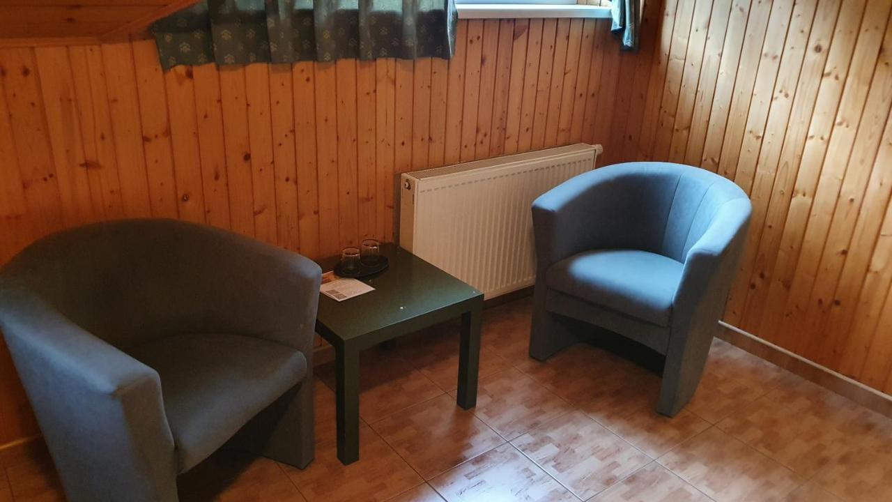 Penzion Pri Studnicke Omastina Buitenkant foto