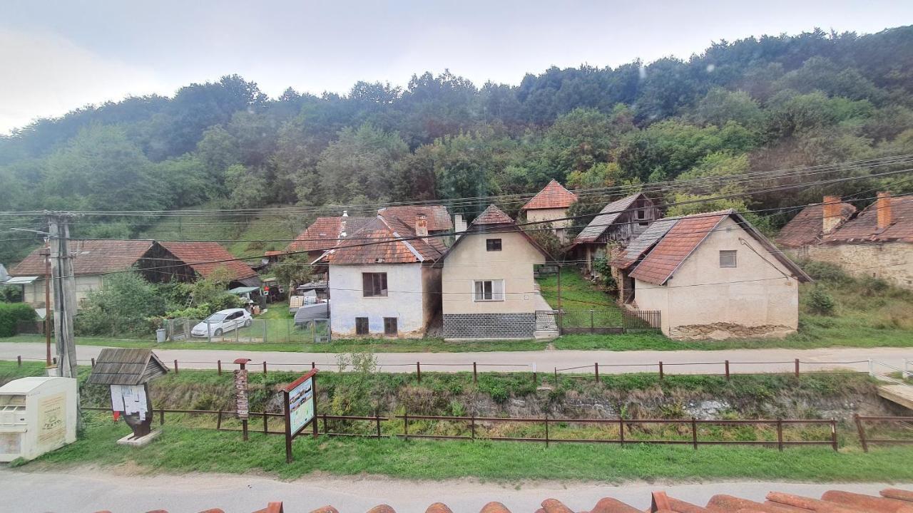Penzion Pri Studnicke Omastina Buitenkant foto