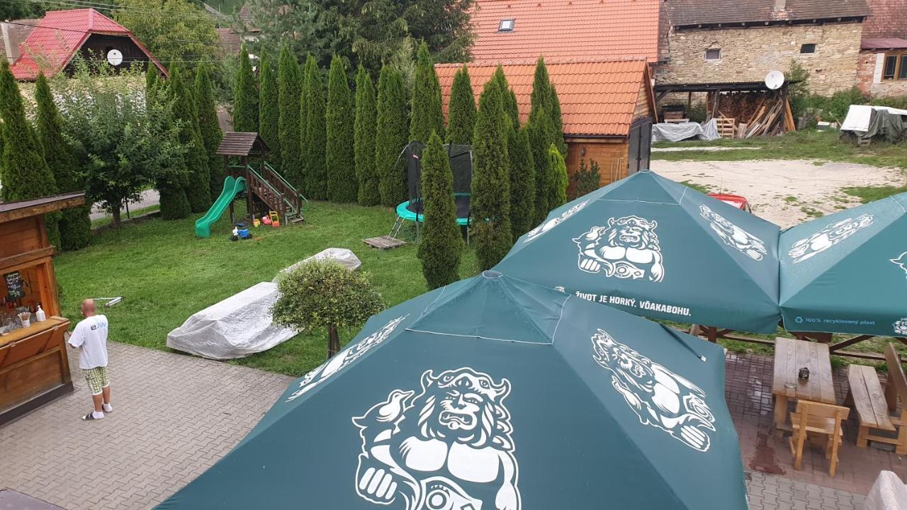Penzion Pri Studnicke Omastina Buitenkant foto